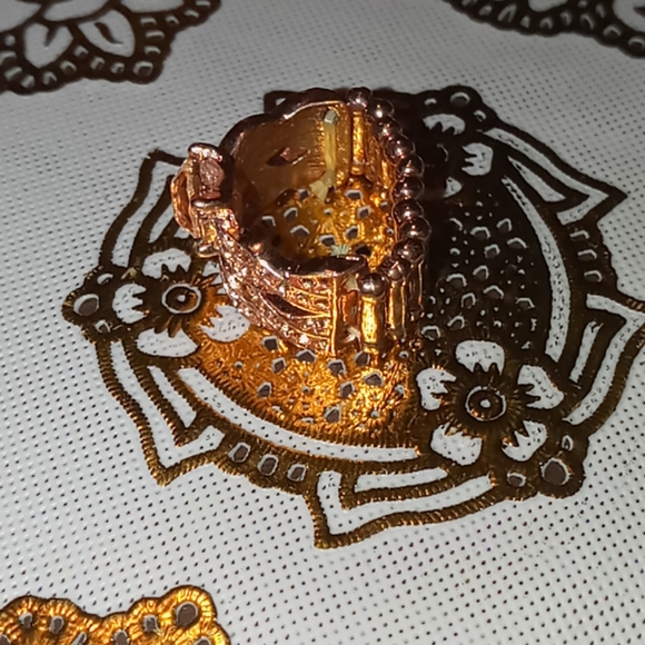 Ring - Picture 2 of 3